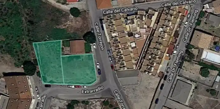 Terreno residencial en venta en Calle Torrejón