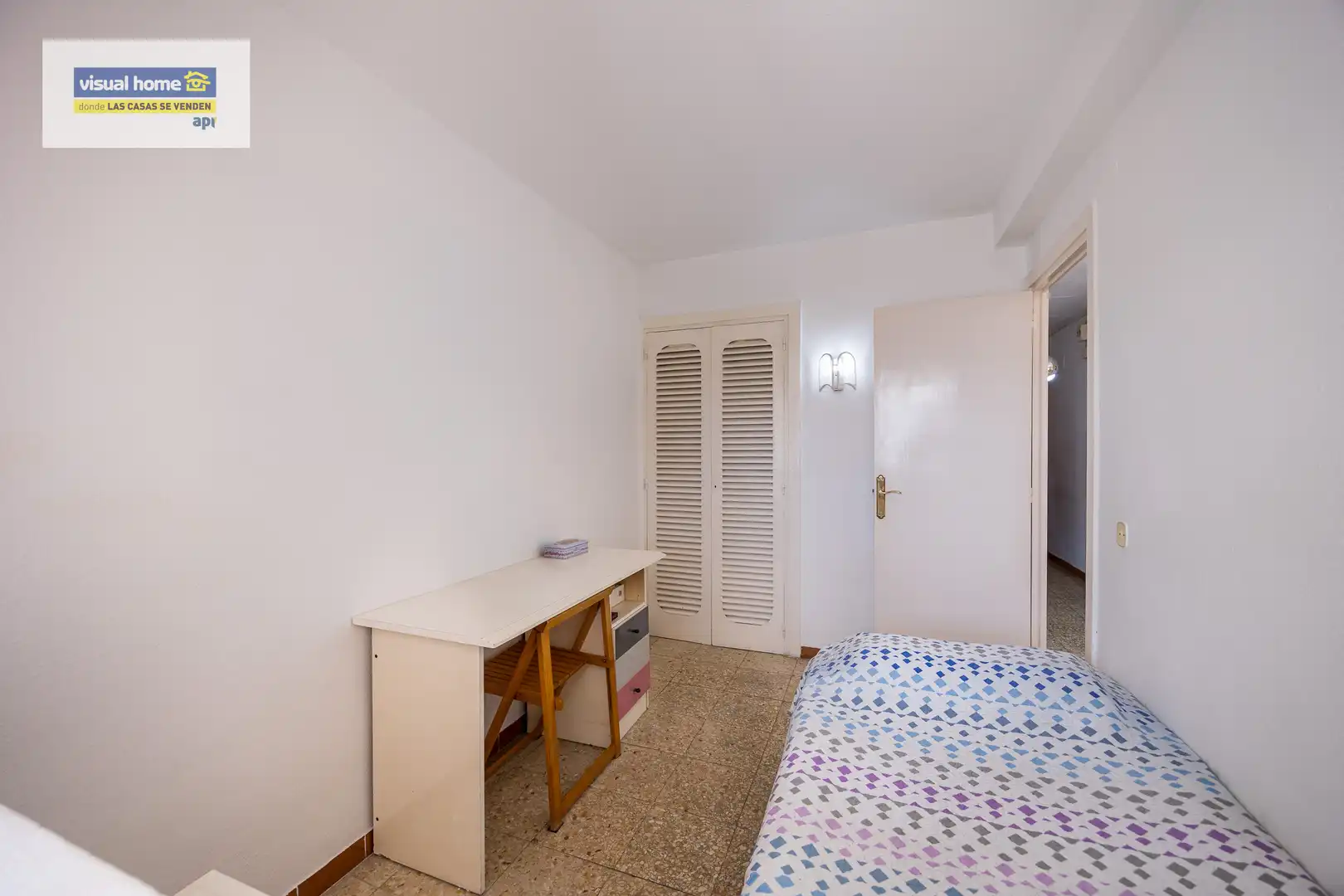 Habitación de Apartamento en venta en Benidorm con Piscina y Piscina comunitaria