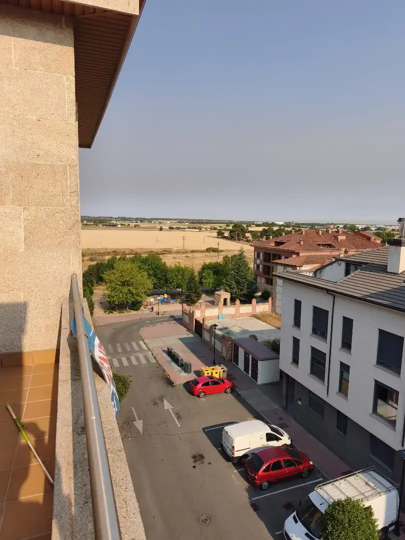 Parking de Piso en venta en Arévalo con Calefacción, Terraza y Amueblado