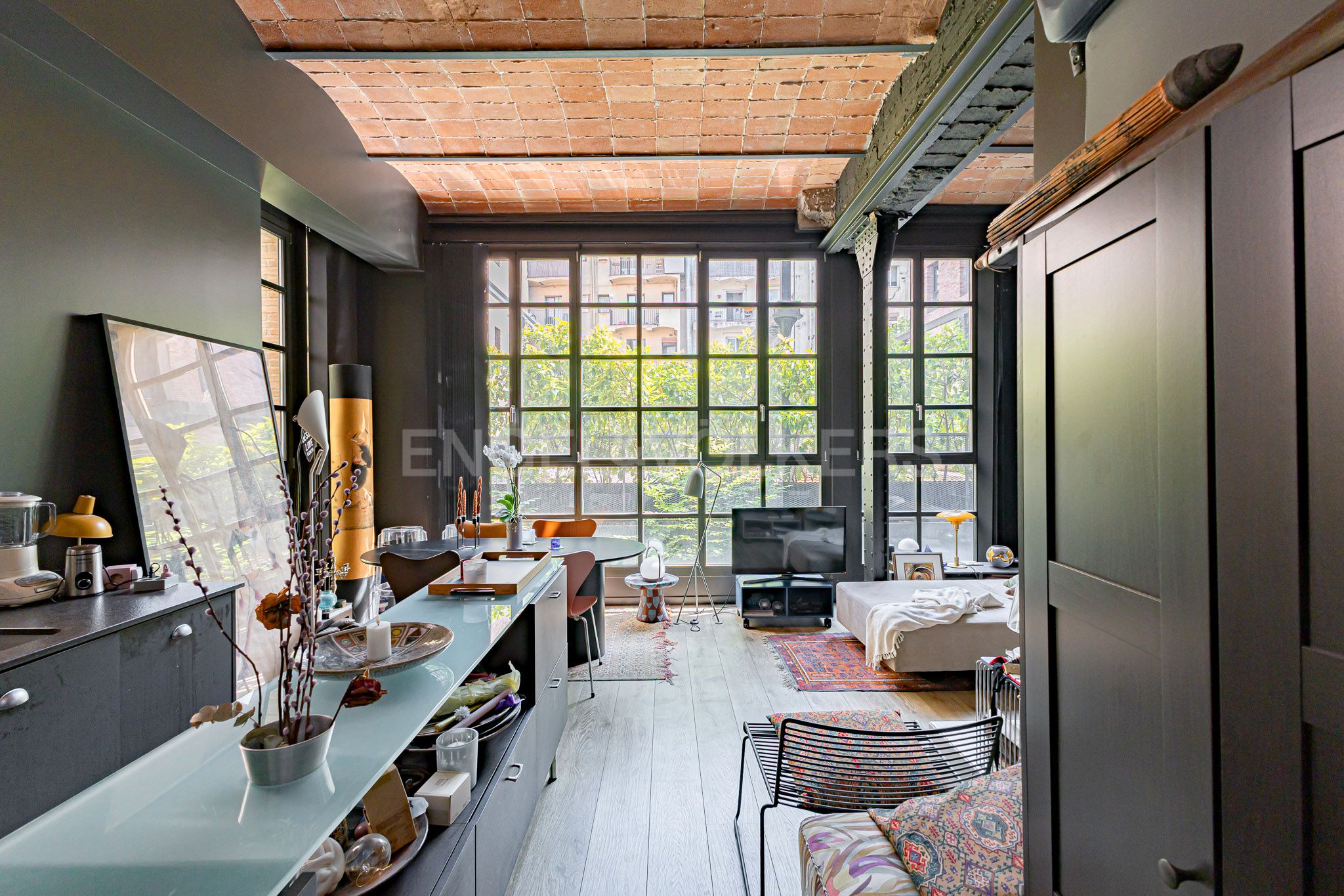 Living room of Apartment for sale in  Barcelona Capital  with Air Conditioner, Heating and Private garden