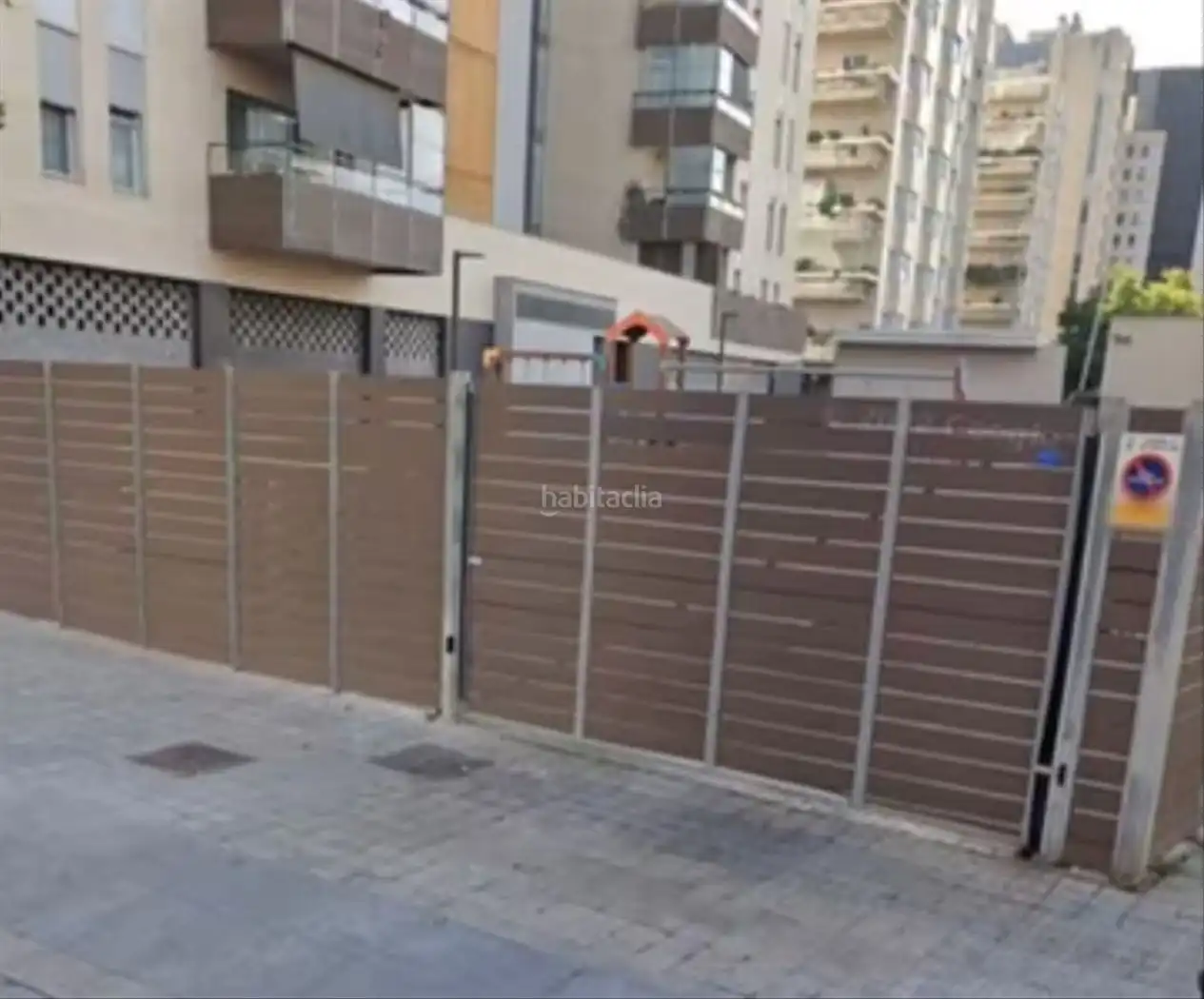Individual de lloguer a Carrer Anne Frank 18