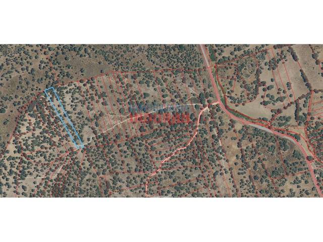 Casa-chalet en Venta en Valdehúncar