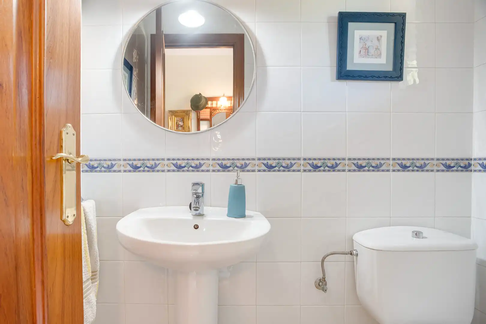 Badezimmer von Einfamilien-Reihenhaus zum Verkauf in Premià de Dalt mit Klimaanlage, Heizung und Privatgarten