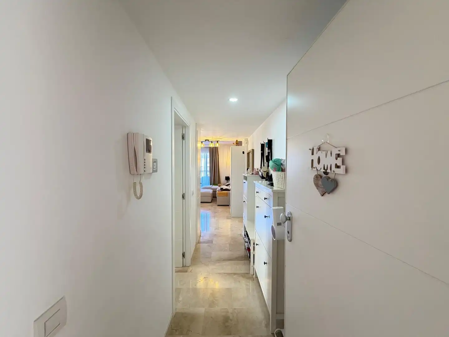 Apartamento con terraza en venta en Calle TORNADO, imagen 2