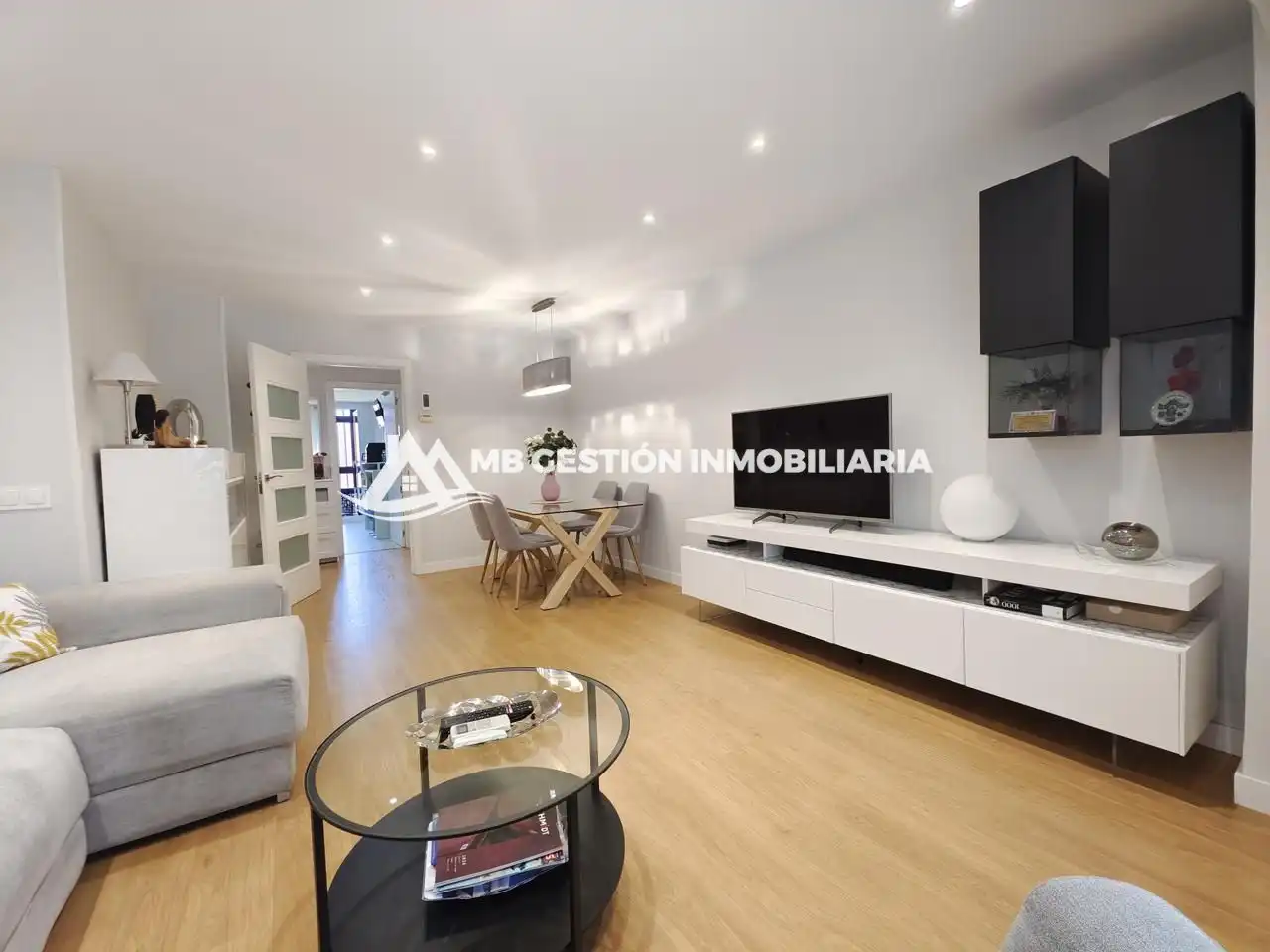 Sala de estar de Piso en venta en Fuenlabrada con Aire acondicionado, Calefacción y Jardín privado