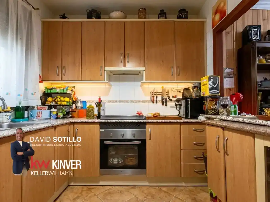 Cocina de Casa o chalet en venta en Bailén con Aire acondicionado, Jardín privado y Trastero