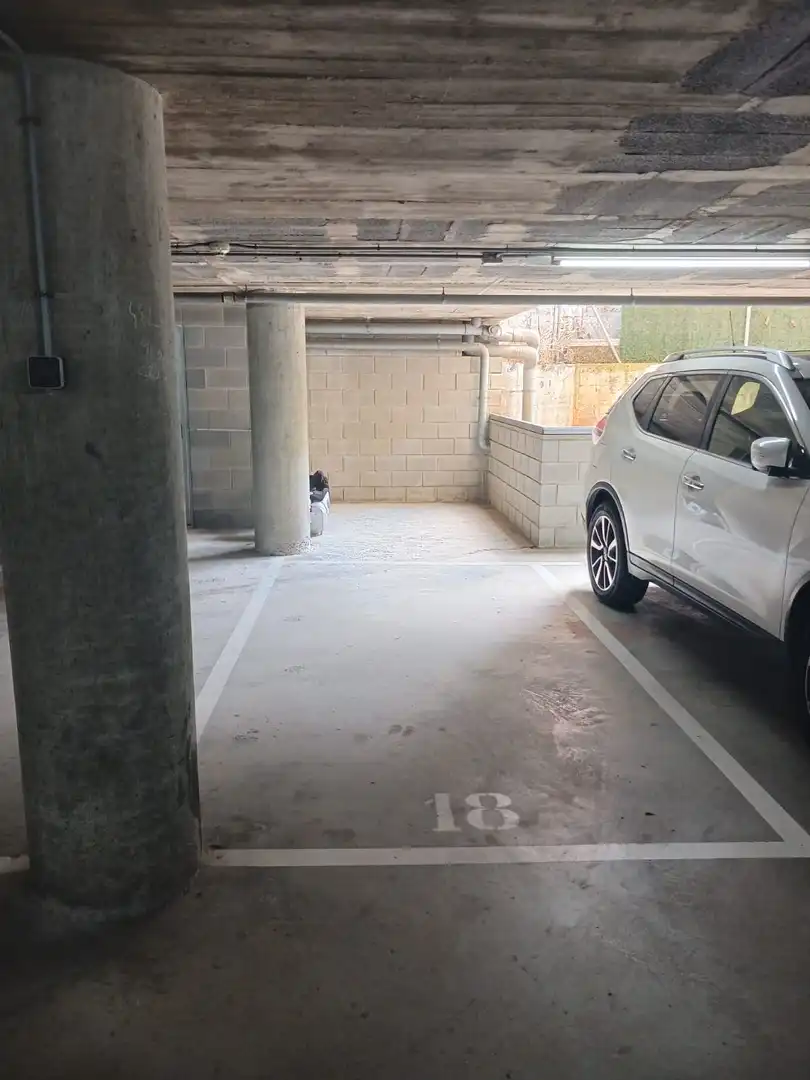 Aparcament de Garatge en venda en Sant Cugat del Vallès