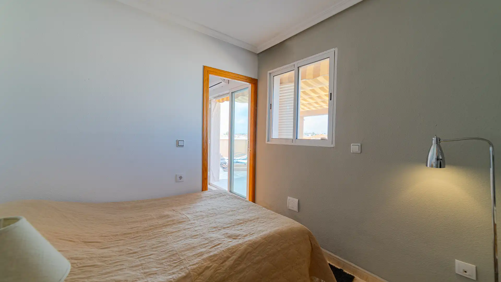 Dormitori de Àtic en venda en Orihuela amb Aire condicionat, Calefacció i Terrassa