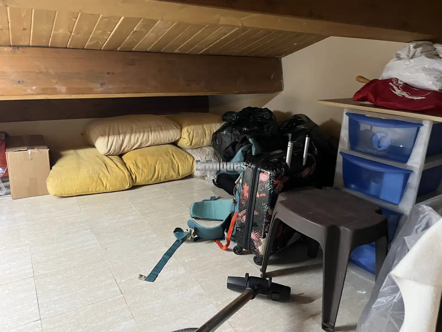 Haus oder Chalet zum Verkauf in Rubí mit Klimaanlage, Heizung und Privatgarten