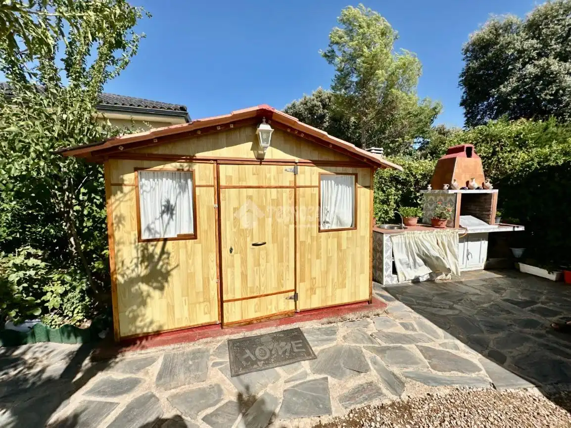 Jardí de Casa o xalet en venda en Pioz amb Aire condicionat, Calefacció i Moblat