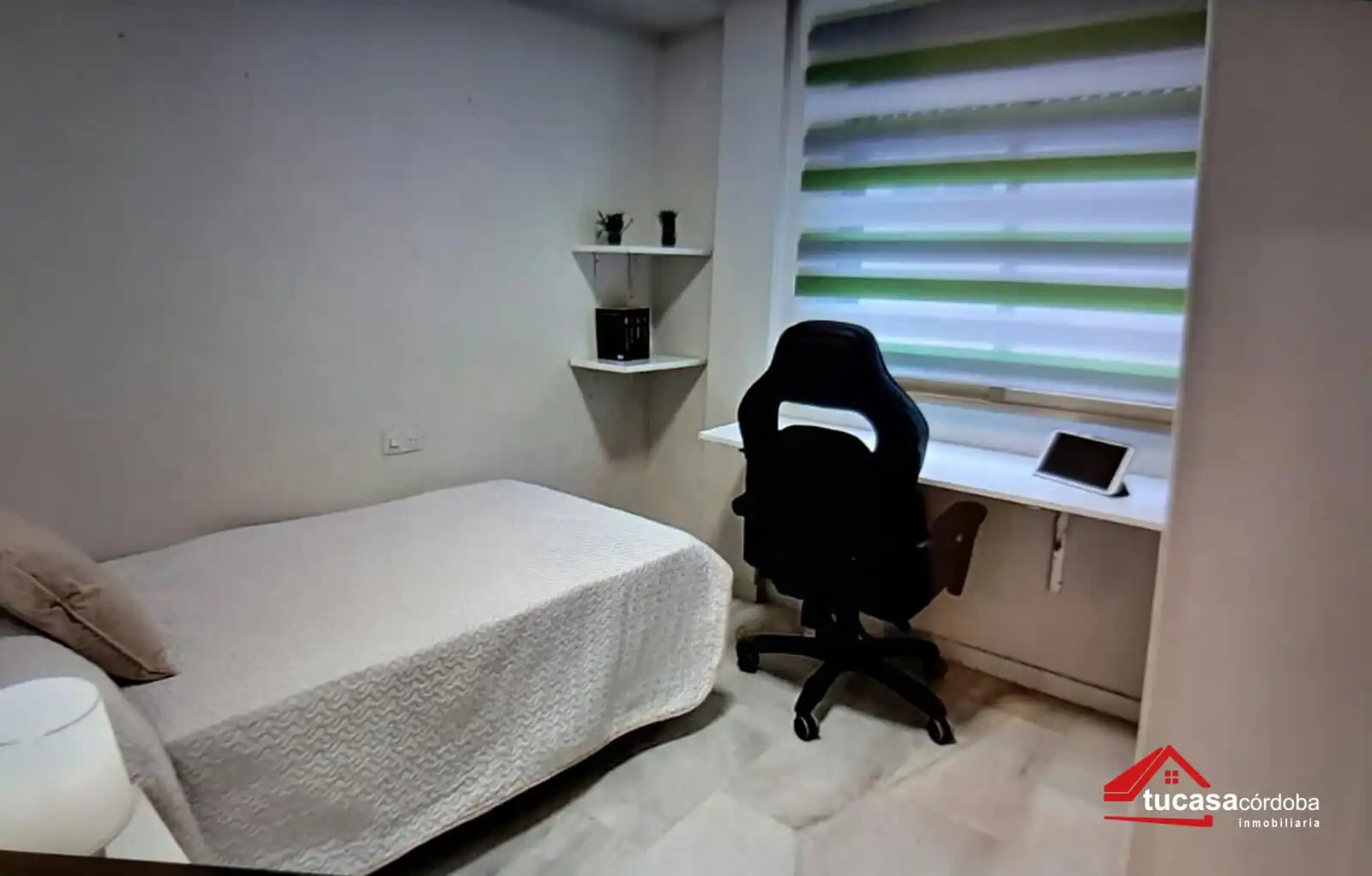 Schlafzimmer von Wohnung zum Verkauf in Córdoba mit Klimaanlage und Terrasse