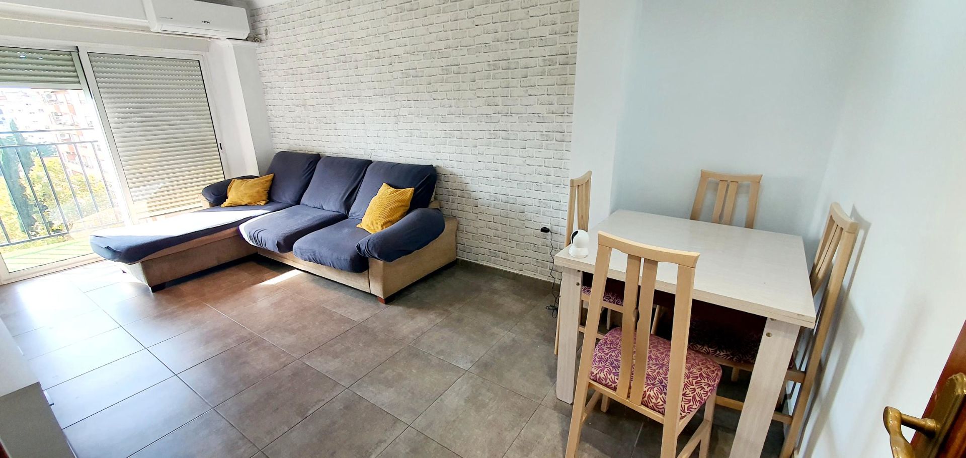 Living room of Flat to rent in  Valencia Capital  with Air Conditioner, Furnished and Oven