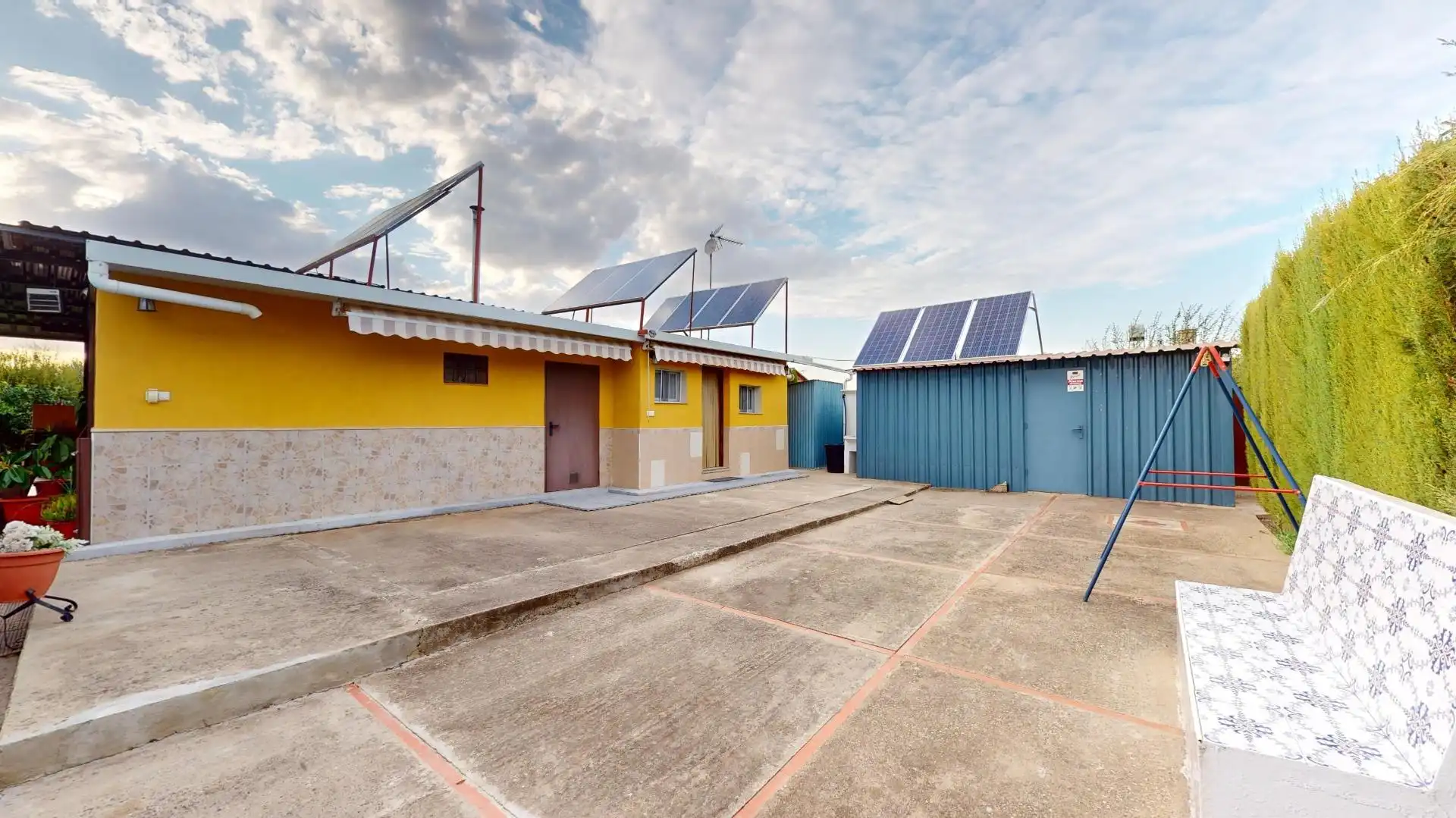 Vista exterior de Casa o chalet en venta en Córdoba con Aire acondicionado, Calefacción y Jardín privado