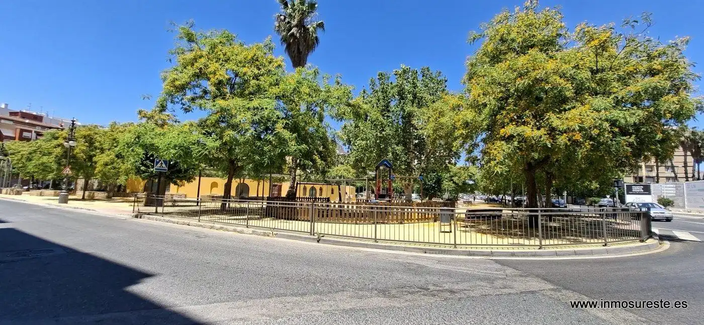 Vista exterior de Piso en venta en Orihuela con Aire acondicionado, Trastero y Balcón