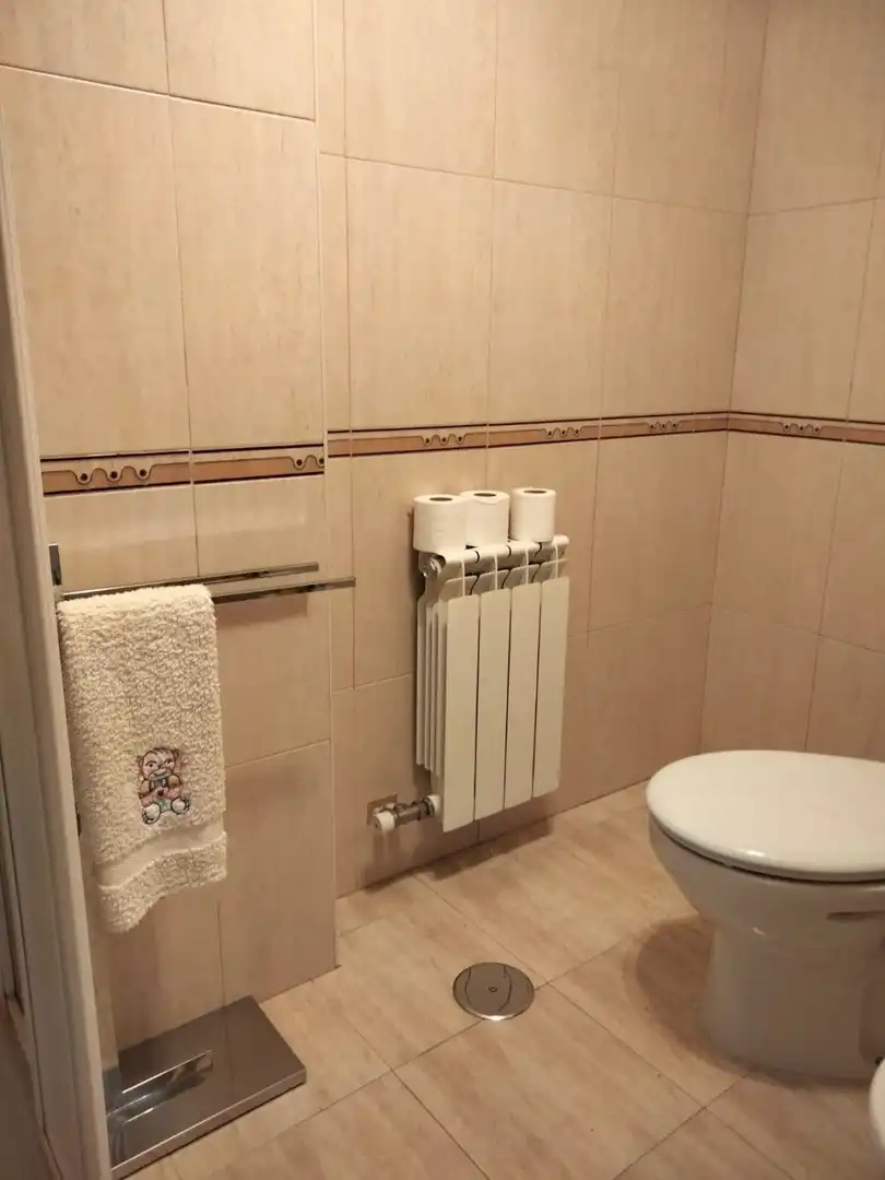 Baño de Piso en venta en Valderas con Parquet, Amueblado y TV