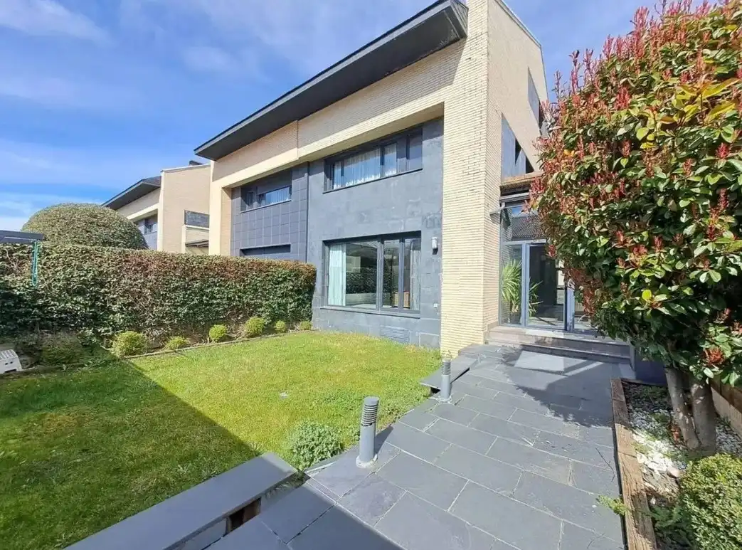 Exterior view of Detached homes for sale in Burgos  with Heating, Private garden and Storage room