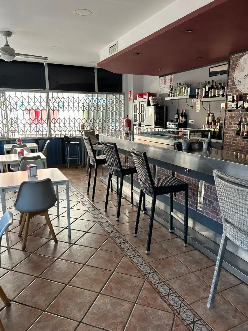 Local en traspaso en Zaragoza con Aire acondicionado, Amueblado y Internet