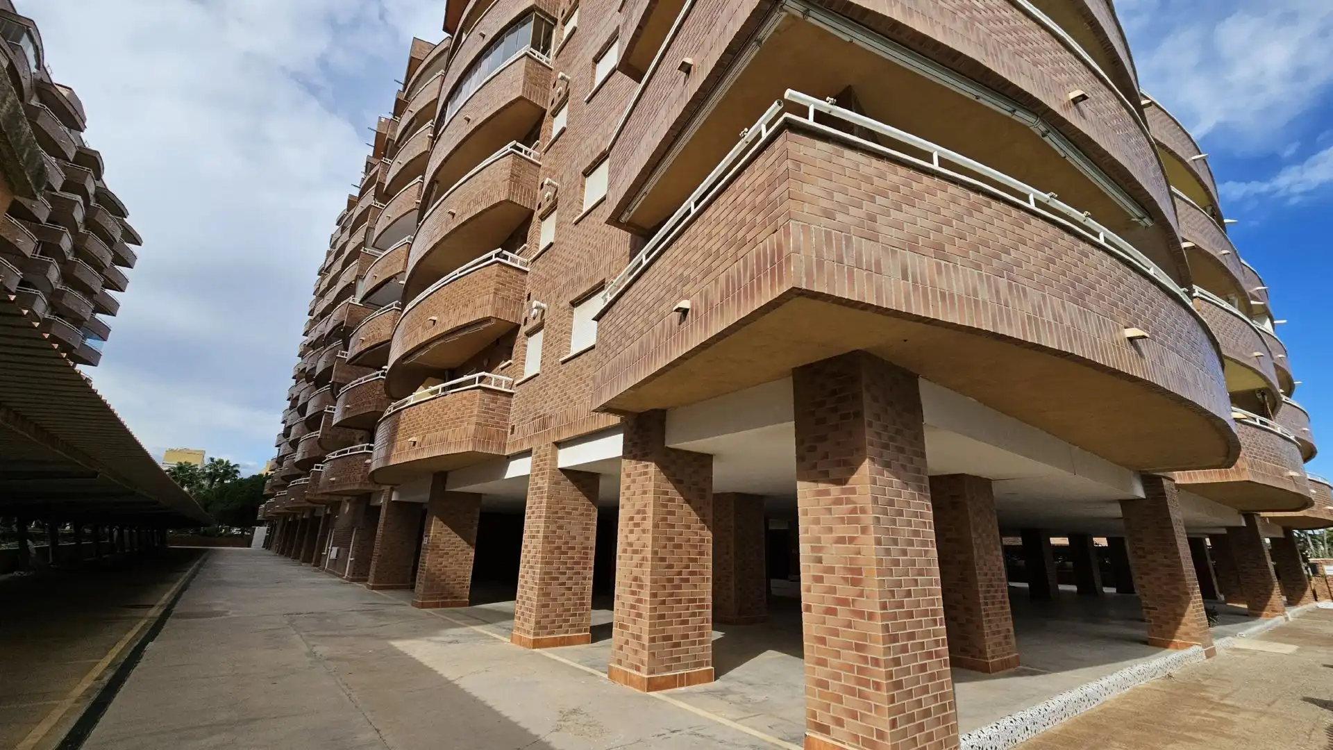 Vista exterior de Apartamento en venta en Oropesa del Mar / Orpesa con Aire acondicionado, Calefacción y Terraza