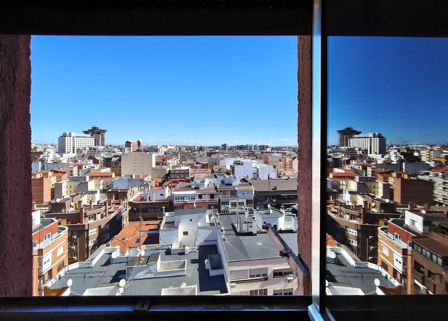 Exterior view of Flat for sale in Madrid  with Air Conditioner, Heating and Balcony