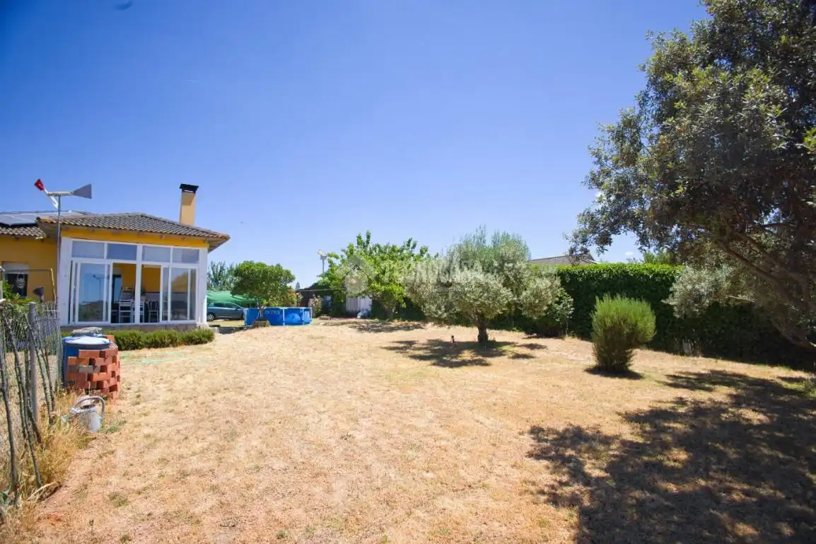 Jardín de Casa o chalet en venta en Calvarrasa de Arriba con Calefacción y Terraza