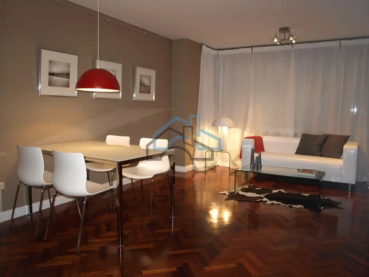 Apartamento con ascensor en alquiler en Cambre, imagen 2