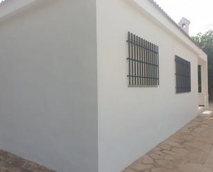 Vista exterior de Finca rústica en venda en Vinaròs amb Piscina