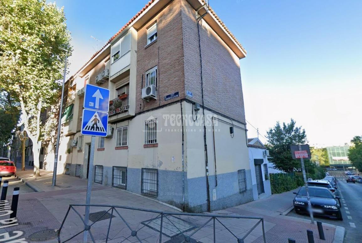 Exterior view of Flat for sale in  Madrid Capital  with Air Conditioner