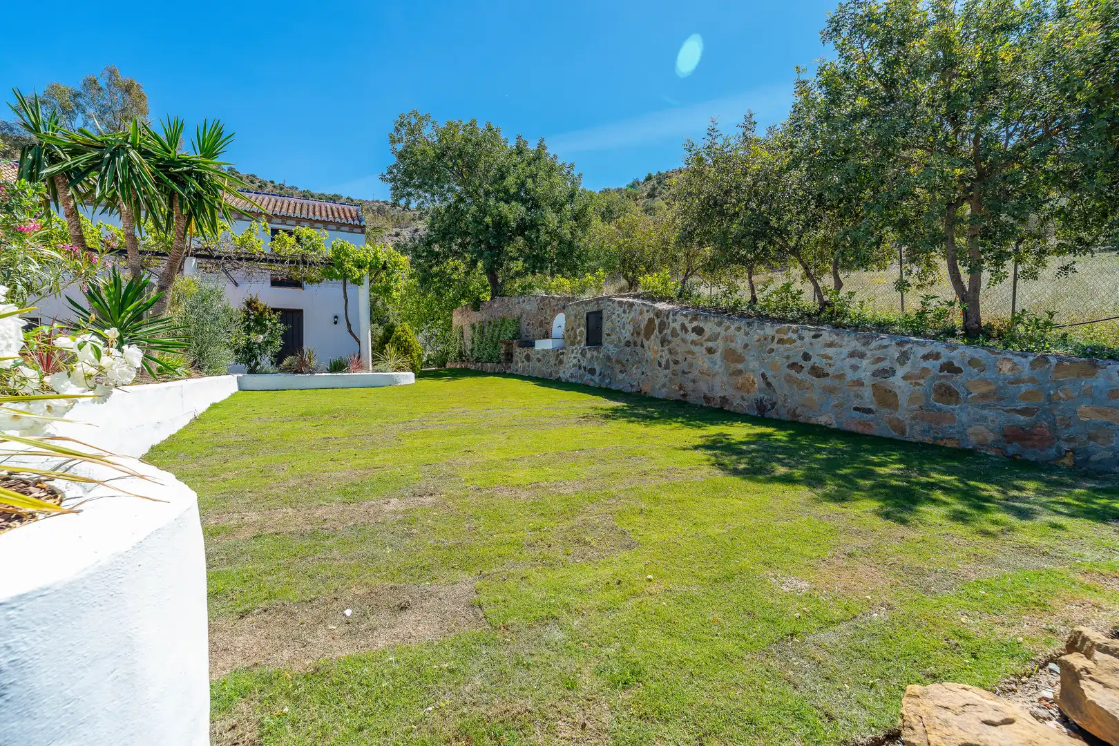 Jardí de Finca rústica en venda en Álora amb Aire condicionat, Calefacció i Jardí privat