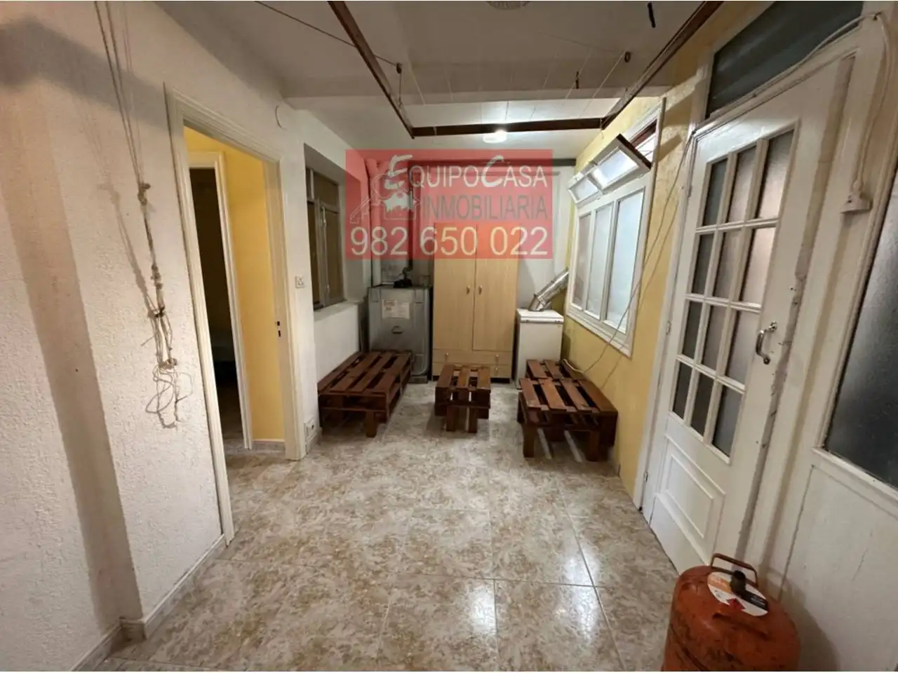 Casa adosada en venta en Lugo con Calefacción, Terraza y Amueblado