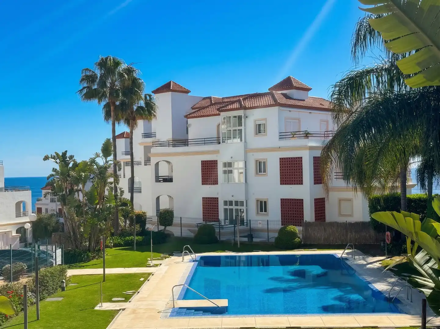 Vista exterior de Apartamento en venta en Manilva con Aire acondicionado, Calefacción y Terraza