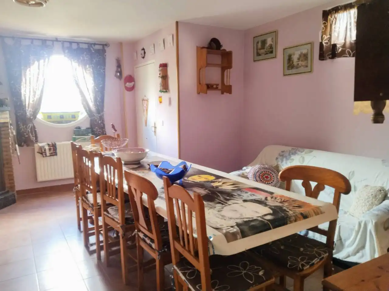 Menjador de Casa o xalet en venda en Villariezo amb Calefacció, Jardí privat i Parquet