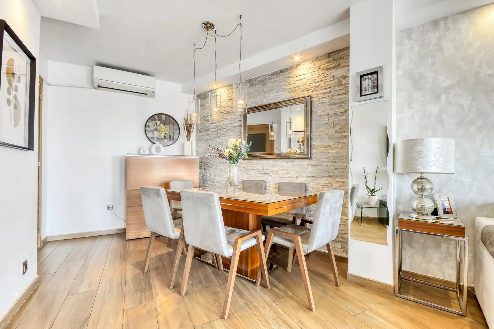 Dining room of Flat for sale in Figueres  with Terrace, Oven and Microwave