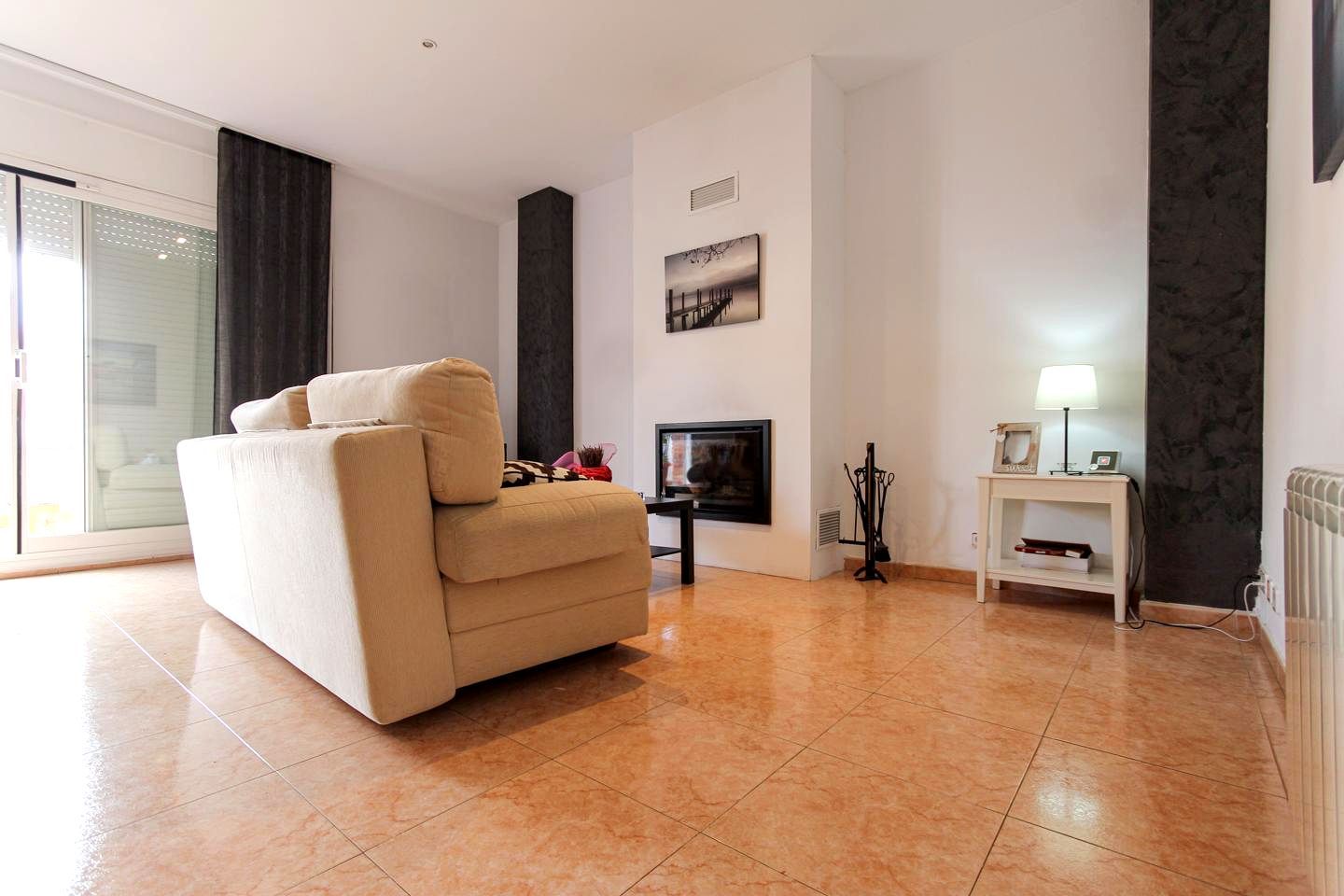 Living room of House or chalet for sale in Mataró  with Air Conditioner and Terrace