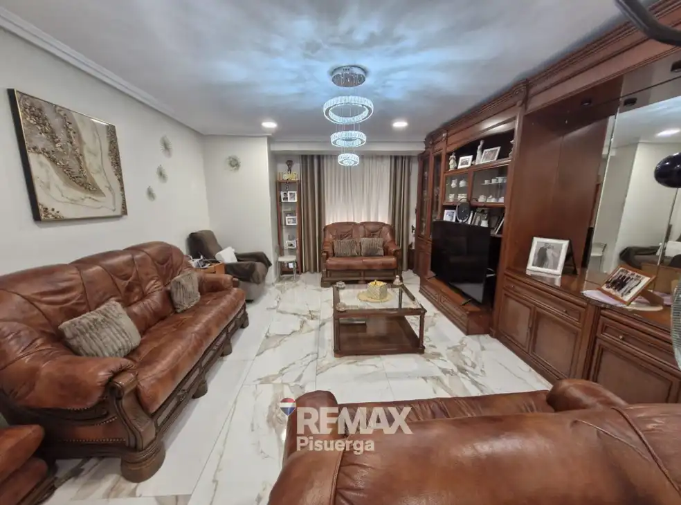 Piso en venta en Benavente con Terraza y Balcón
