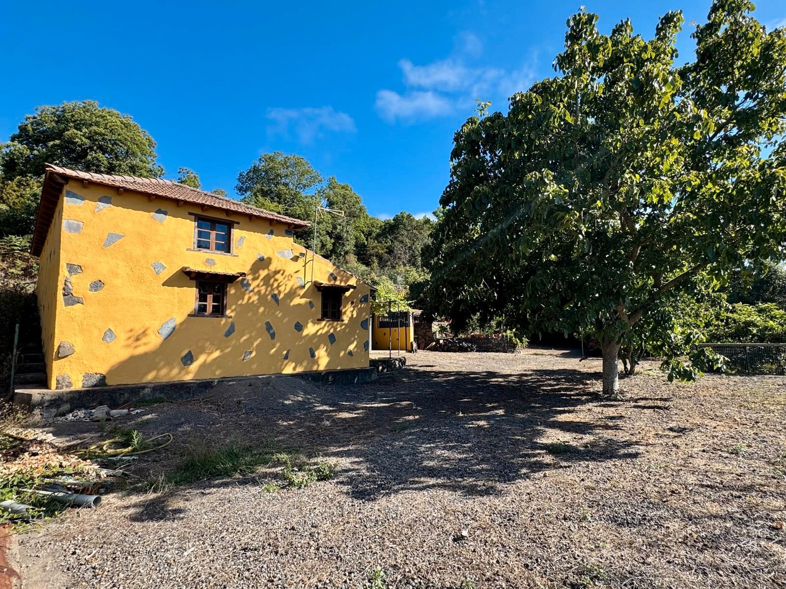 Vista exterior de Finca rústica en venda en La Victoria de Acentejo amb Jardí privat, Terrassa i Moblat