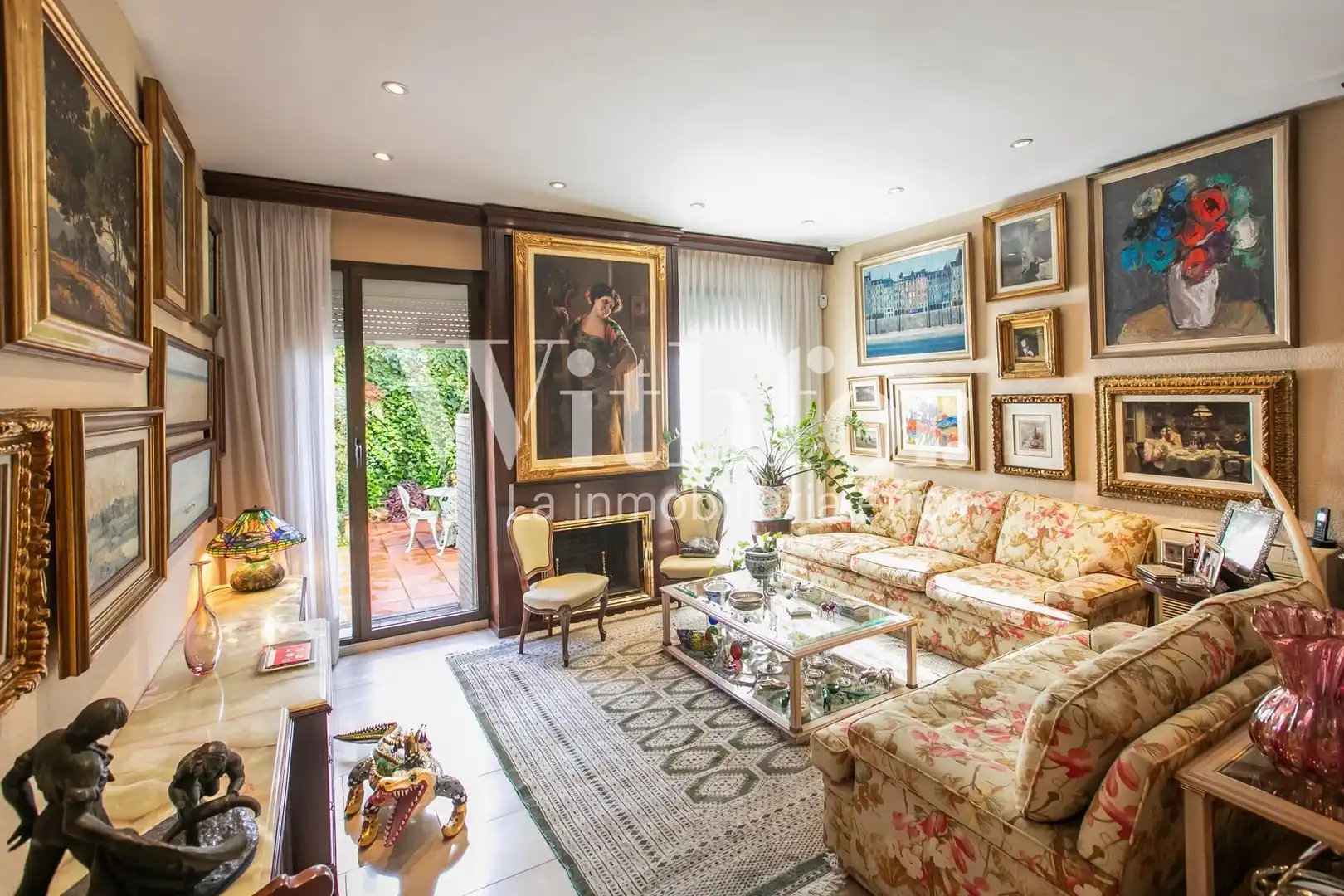 Sala de estar de Casa adosada en venta en Barcelona con Aire acondicionado, Jardín privado y Terraza