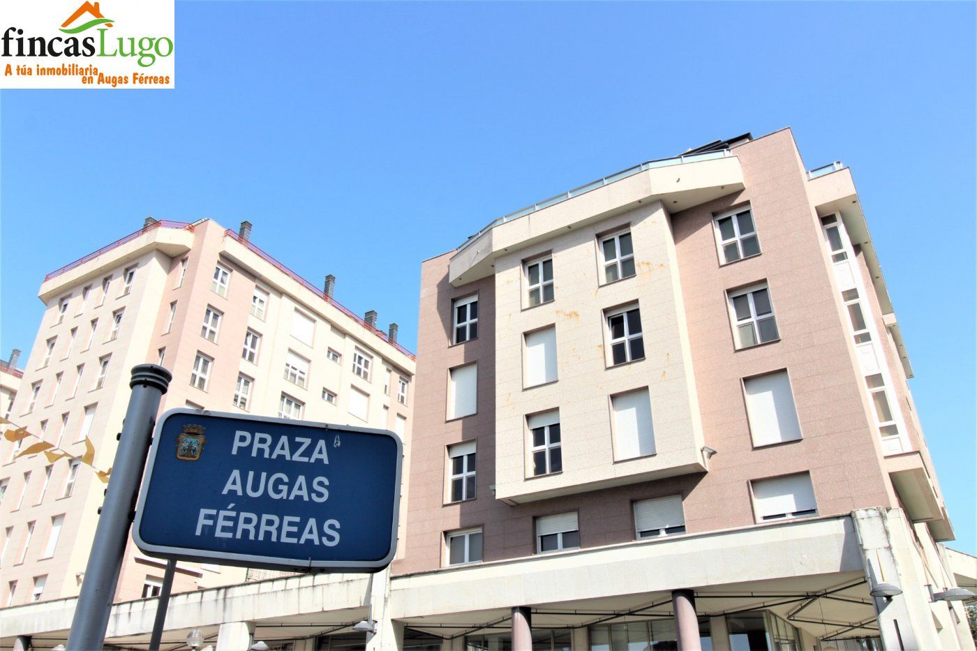 Exterior view of Flat to rent in Lugo Capital  with Heating and Storage room