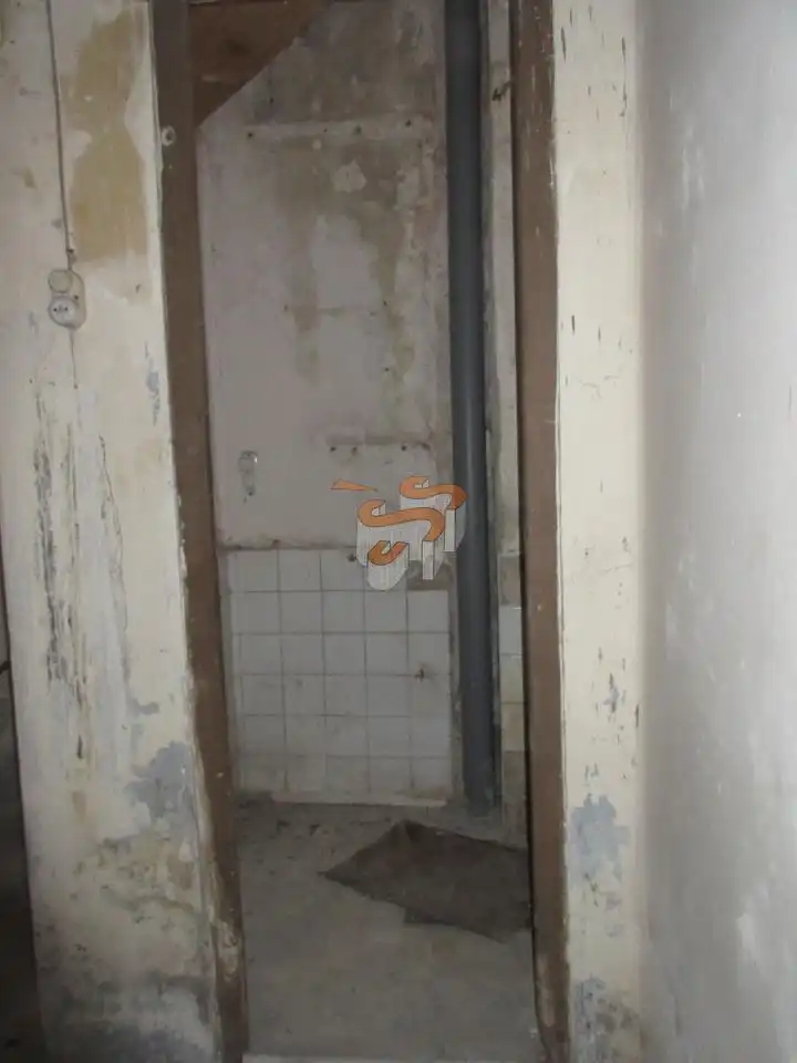 Business premises for sale in Plaza de España, imagen 3