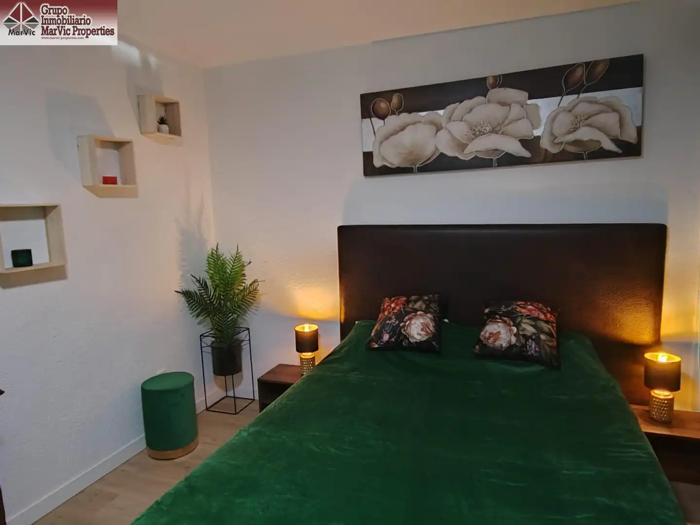 Dormitori de Apartament en venda en Benidorm amb Aire condicionat, Jardí privat i Moblat