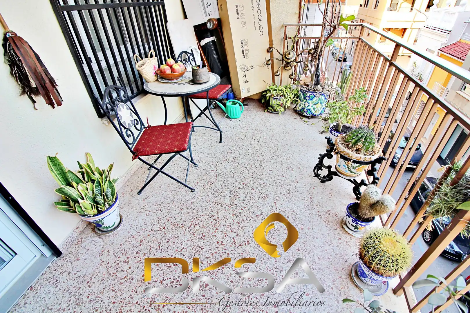 Terraza de Piso en venta en Castellón de la Plana / Castelló de la Plana con Terraza, Amueblado y Balcón