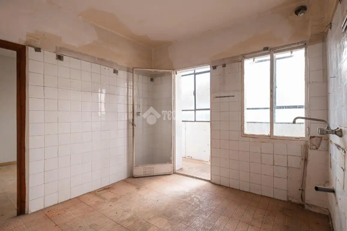 Habitación de Piso en venta en Granada con Balcón