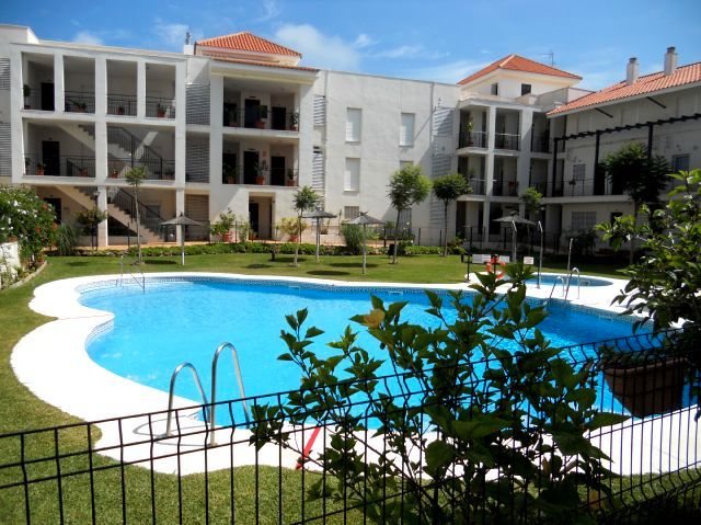 Swimming pool of Planta baja to rent in Rota  with Terrace, Furnished and Washing machine
