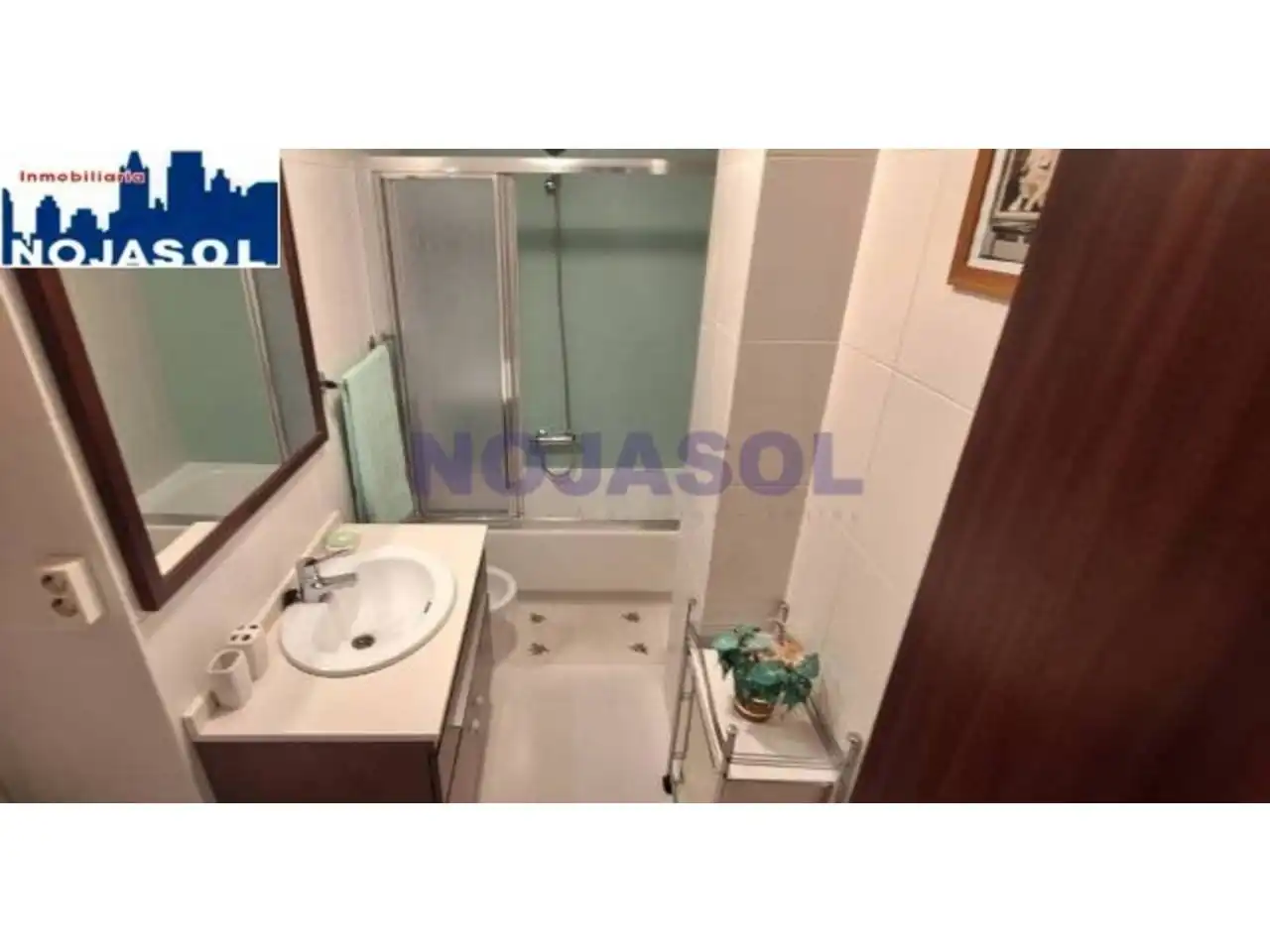 Badezimmer von Dachboden zur Miete in Noja mit Heizung, Terrasse und Möbliert