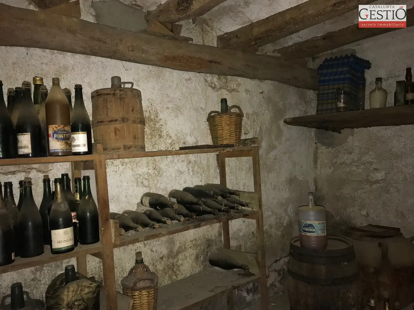 Edifici en venda a Carrer Sant Jordi, La Palma de Cervelló