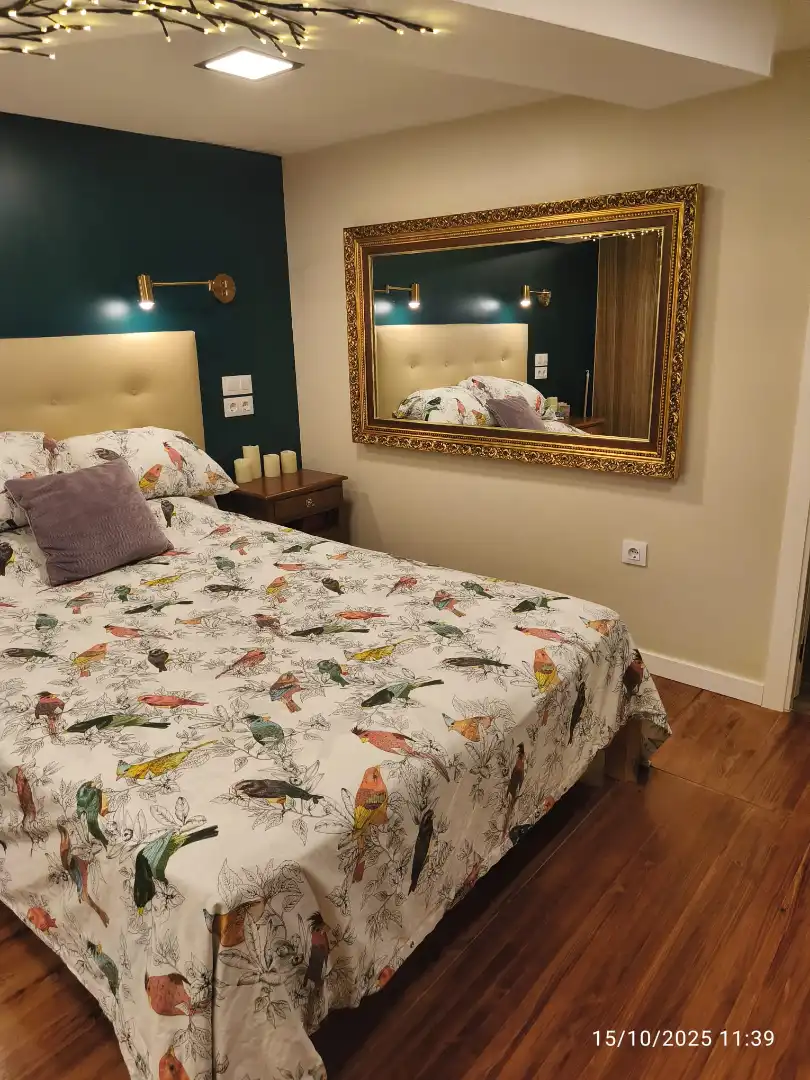 Schlafzimmer von Geschaftsraum zum Verkauf in Bormujos mit Klimaanlage, Parkett und Möbliert