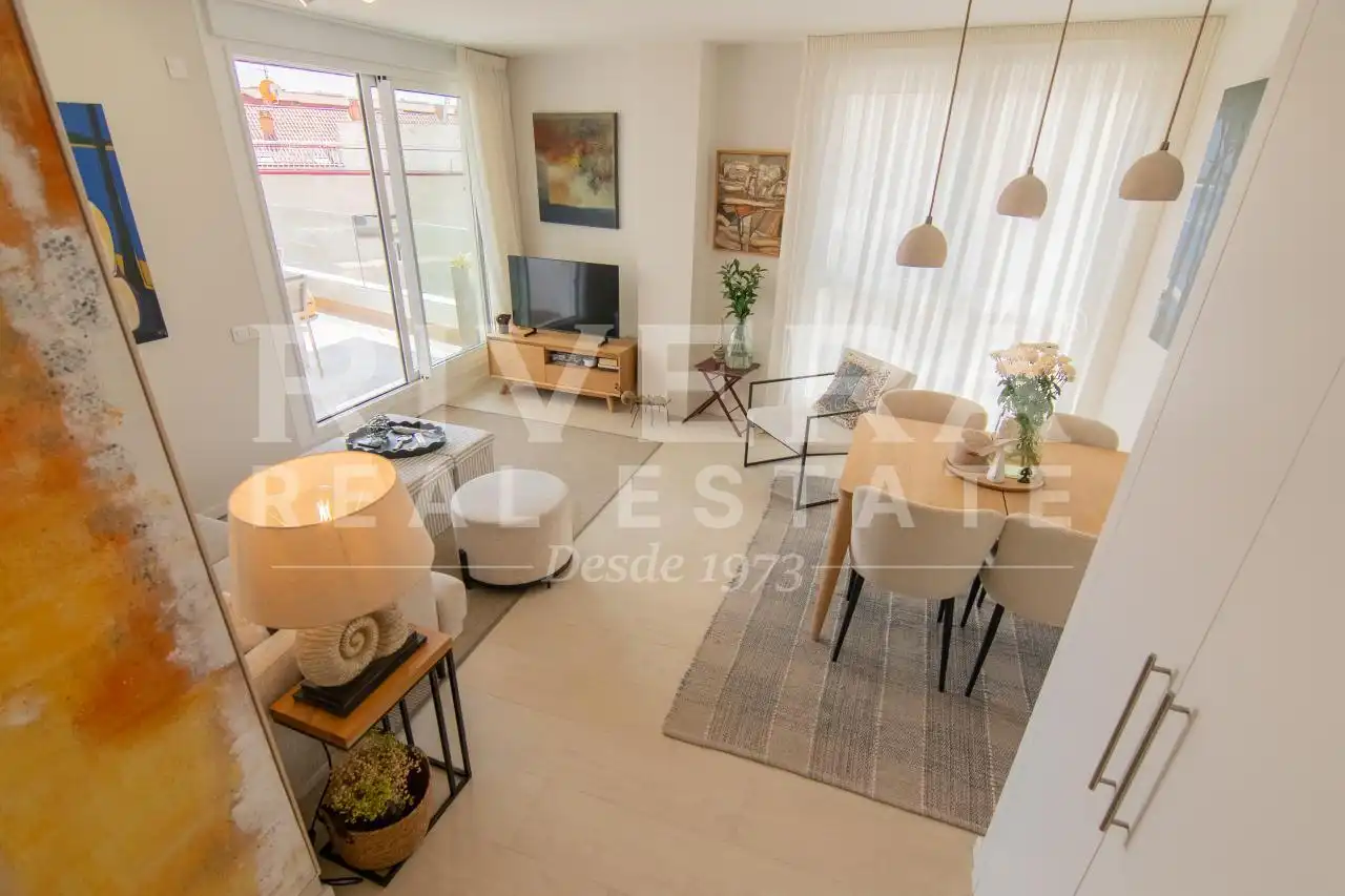 Sala d'estar de Pis en venda en Sanxenxo amb Calefacció, Terrassa i Traster