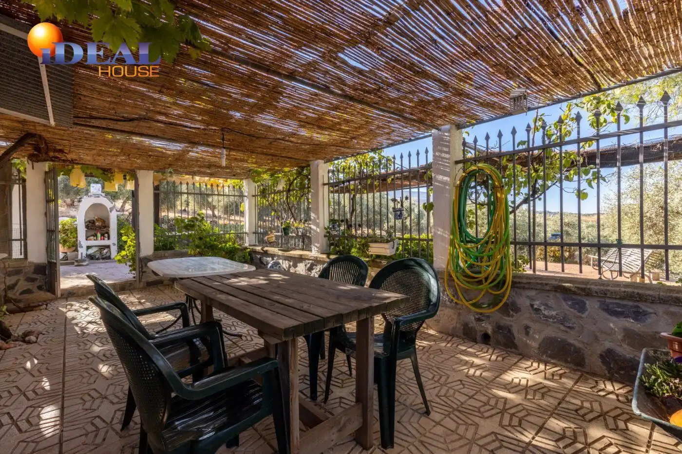 Maison rustique avec piscine à vendre à la charca s/n