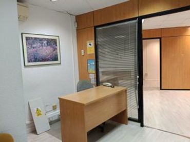 Oficina de lloguer a Rozas Centro