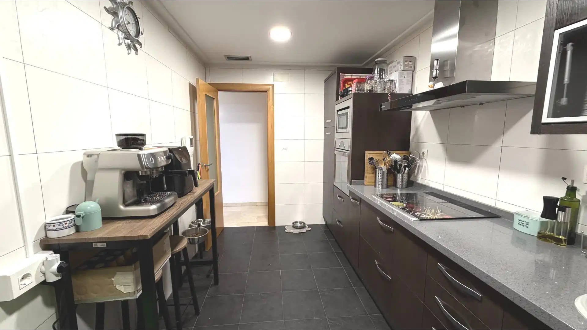 Küche von Wohnung zum Verkauf in Elche / Elx mit Klimaanlage und Balkon