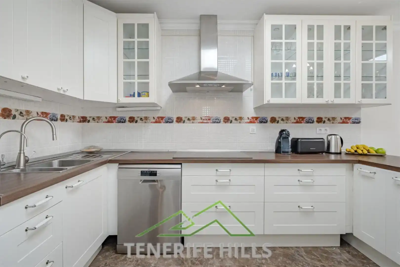 Cocina de Casa o chalet en venta en Adeje con Aire acondicionado, Piscina y Balcón